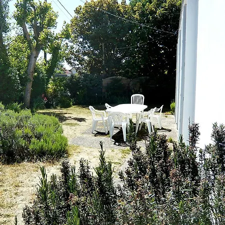 Villa Line